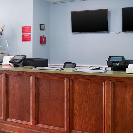 Econo Lodge Inn & Suites South Sandusky Eksteriør bilde