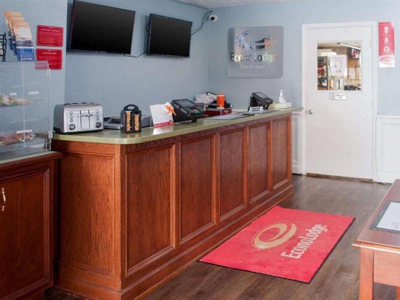Econo Lodge Inn & Suites South Sandusky Eksteriør bilde