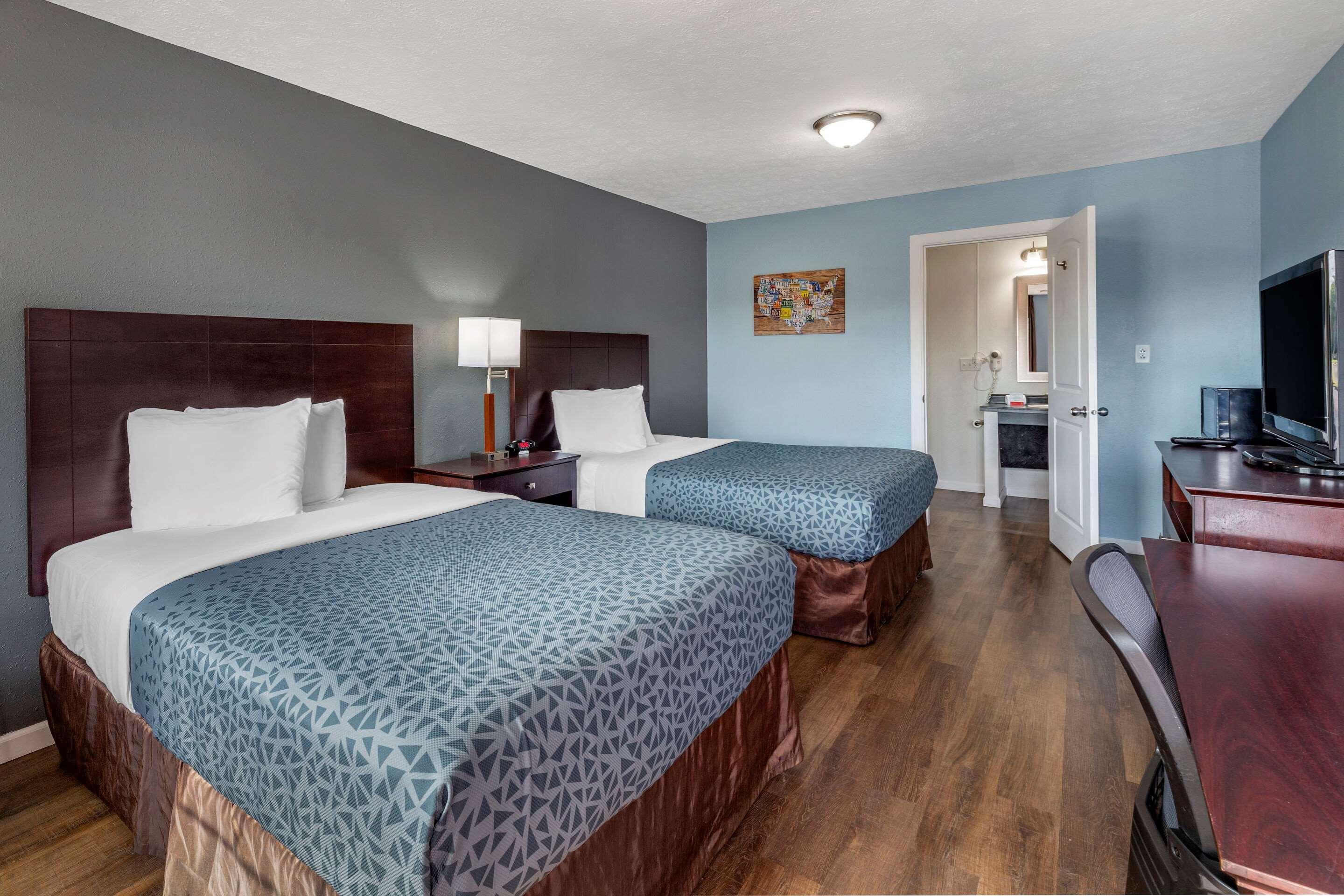 Econo Lodge Inn & Suites South Sandusky Eksteriør bilde