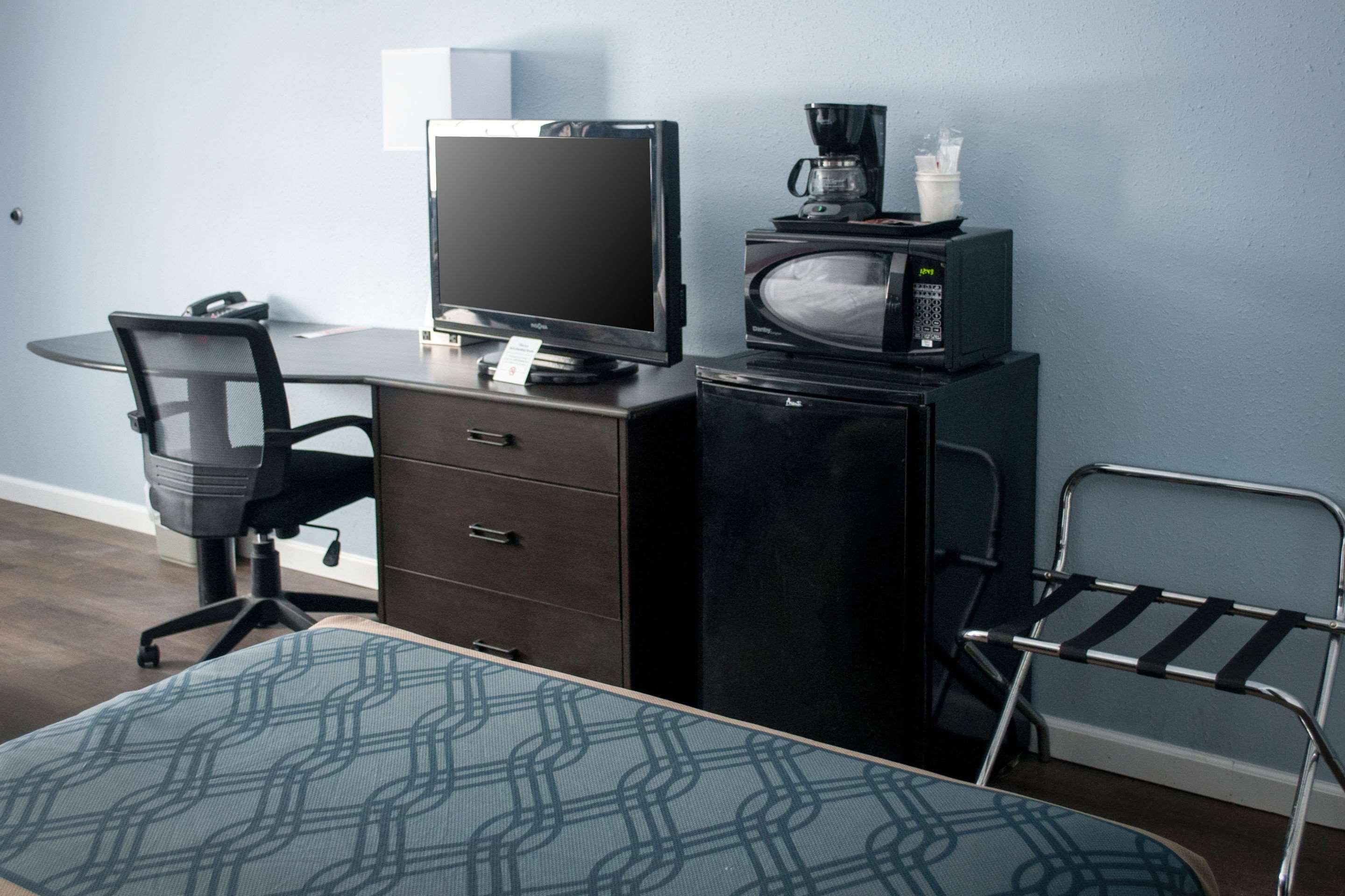 Econo Lodge Inn & Suites South Sandusky Eksteriør bilde
