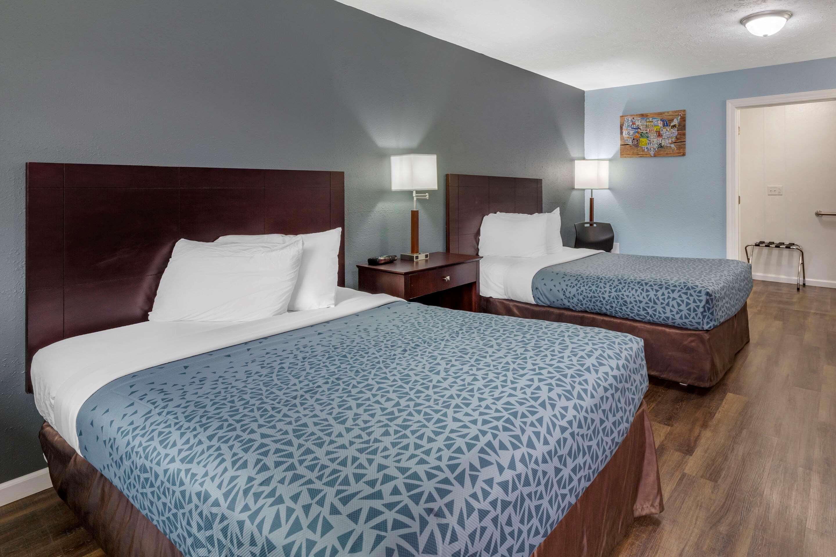 Econo Lodge Inn & Suites South Sandusky Eksteriør bilde