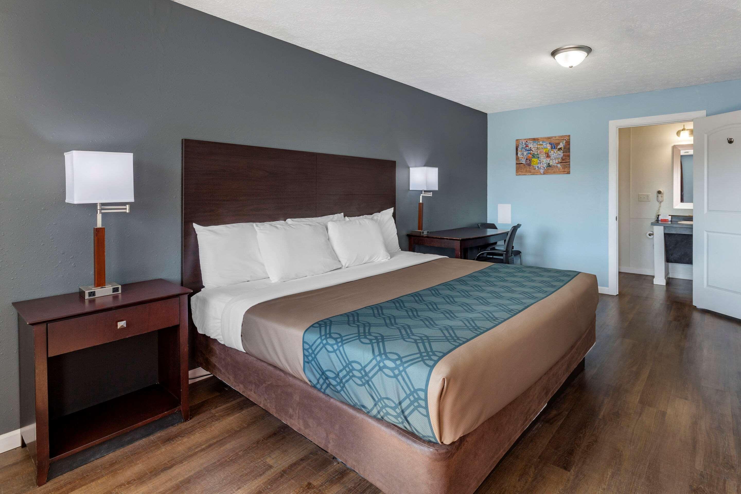 Econo Lodge Inn & Suites South Sandusky Eksteriør bilde