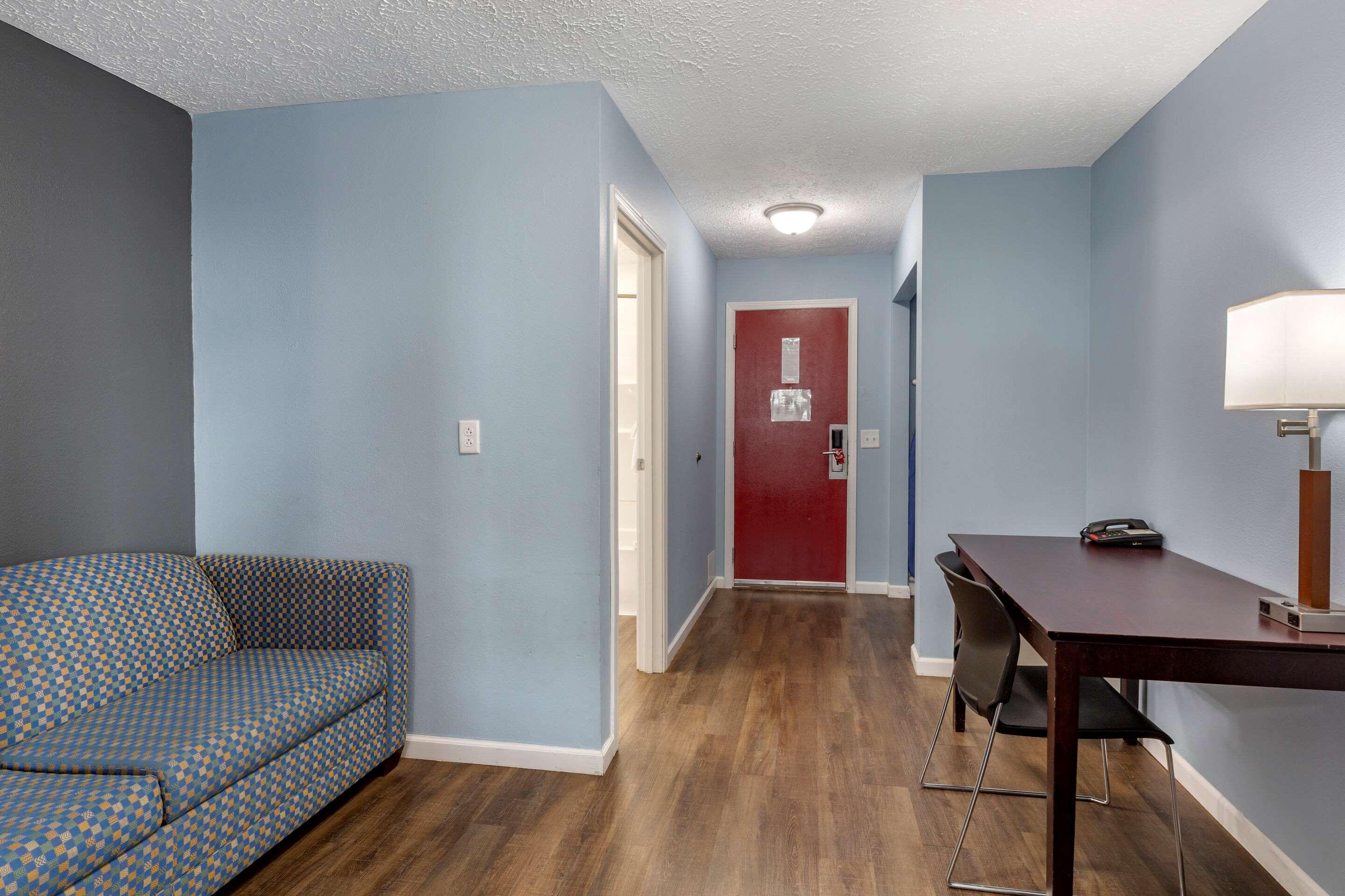 Econo Lodge Inn & Suites South Sandusky Eksteriør bilde