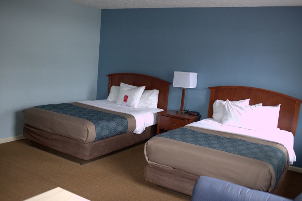 Econo Lodge Inn & Suites South Sandusky Eksteriør bilde