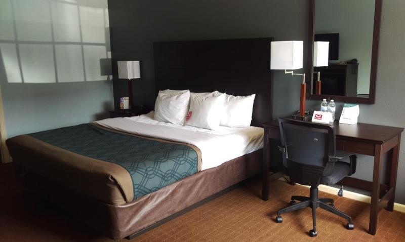 Econo Lodge Inn & Suites South Sandusky Eksteriør bilde