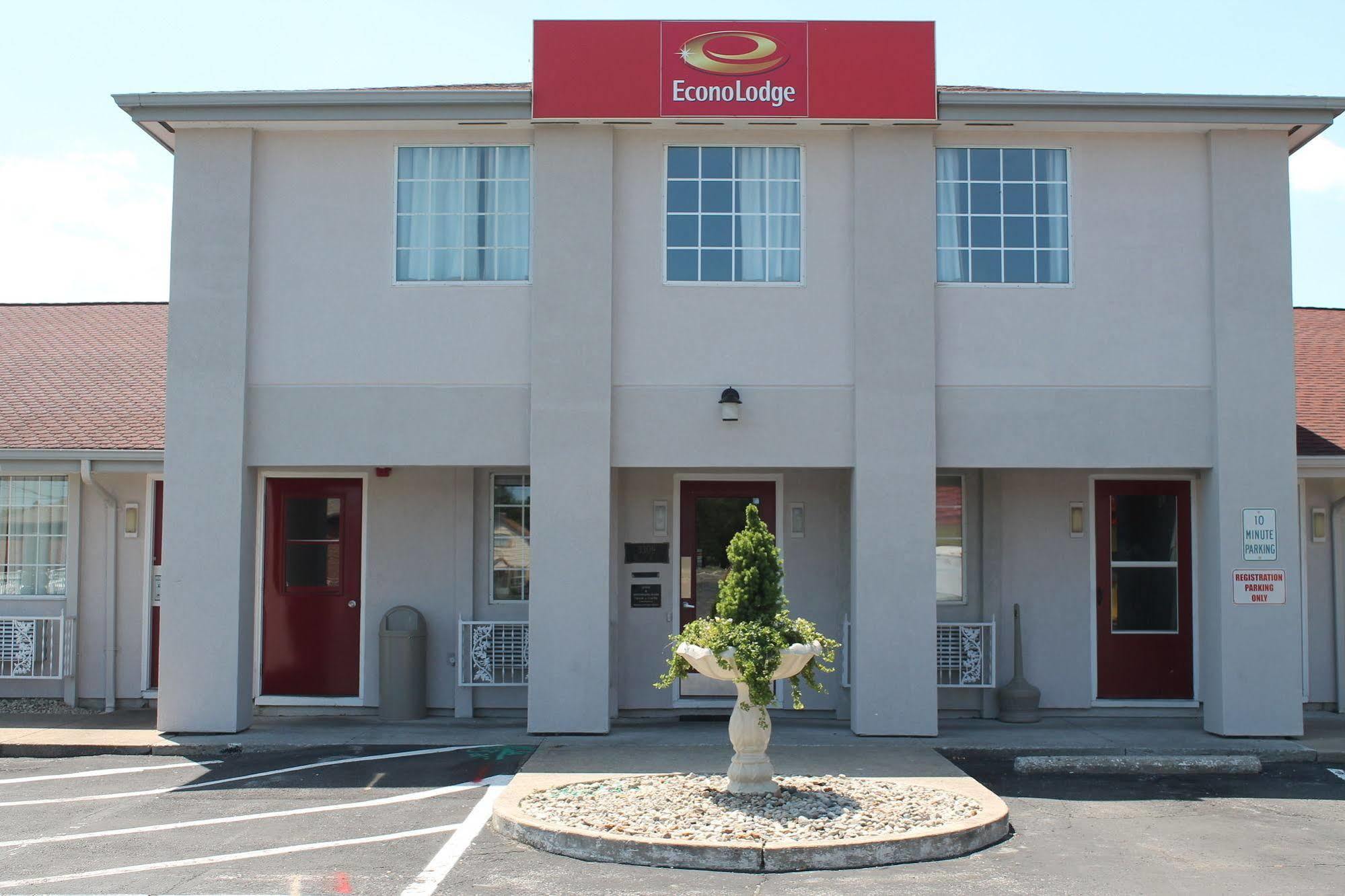 Econo Lodge Inn & Suites South Sandusky Eksteriør bilde