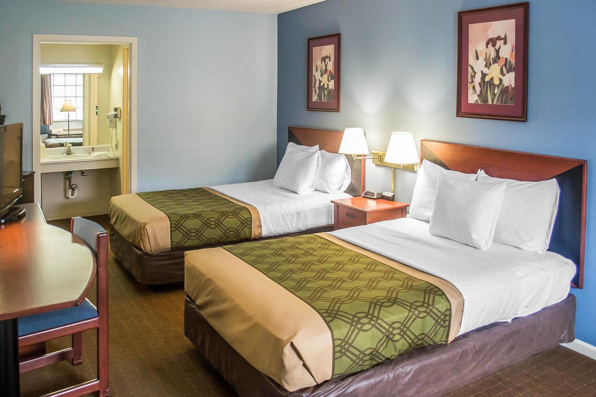 Econo Lodge Inn & Suites South Sandusky Eksteriør bilde