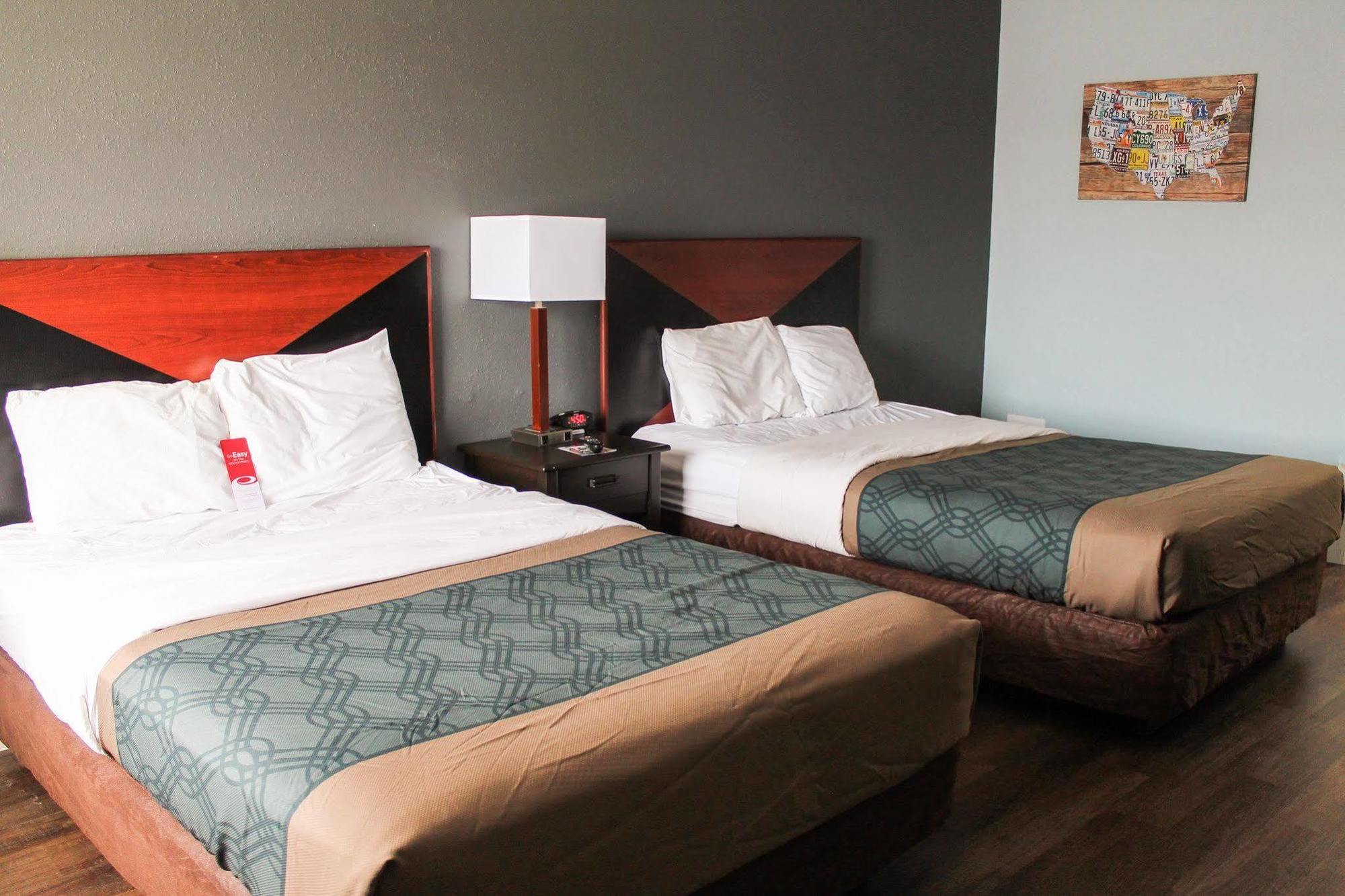 Econo Lodge Inn & Suites South Sandusky Eksteriør bilde